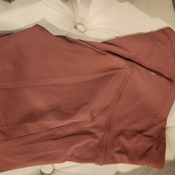 NWOT Athleta Salutation Capri Leggings - Picture 5 of 8